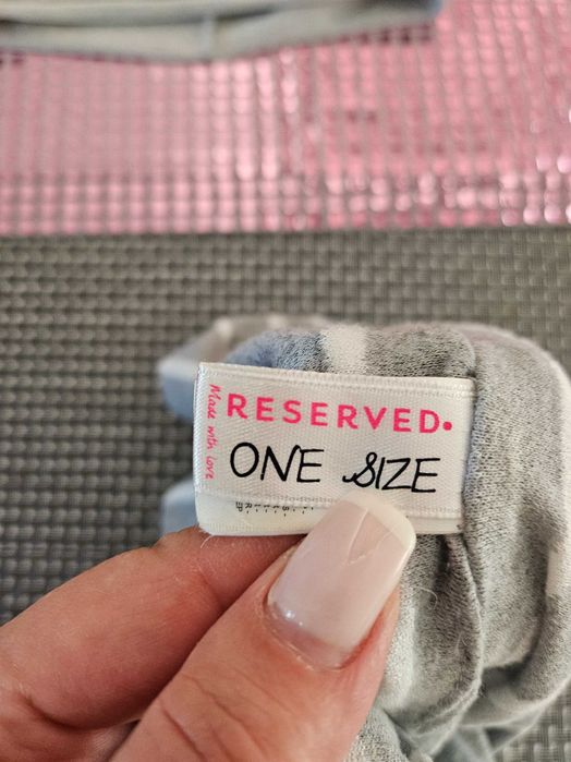 Super zestaw czapek i komina Reserved
