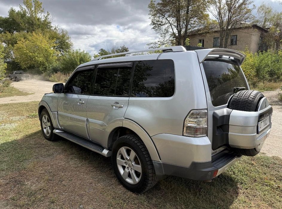 Mitsubishi Pajero Wagon