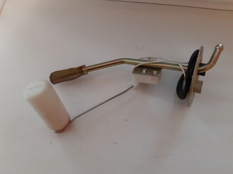 Датчик уровня топлива