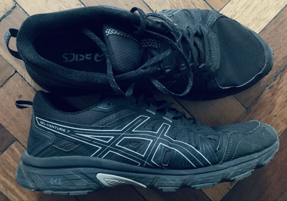Кроссовки  Asics
