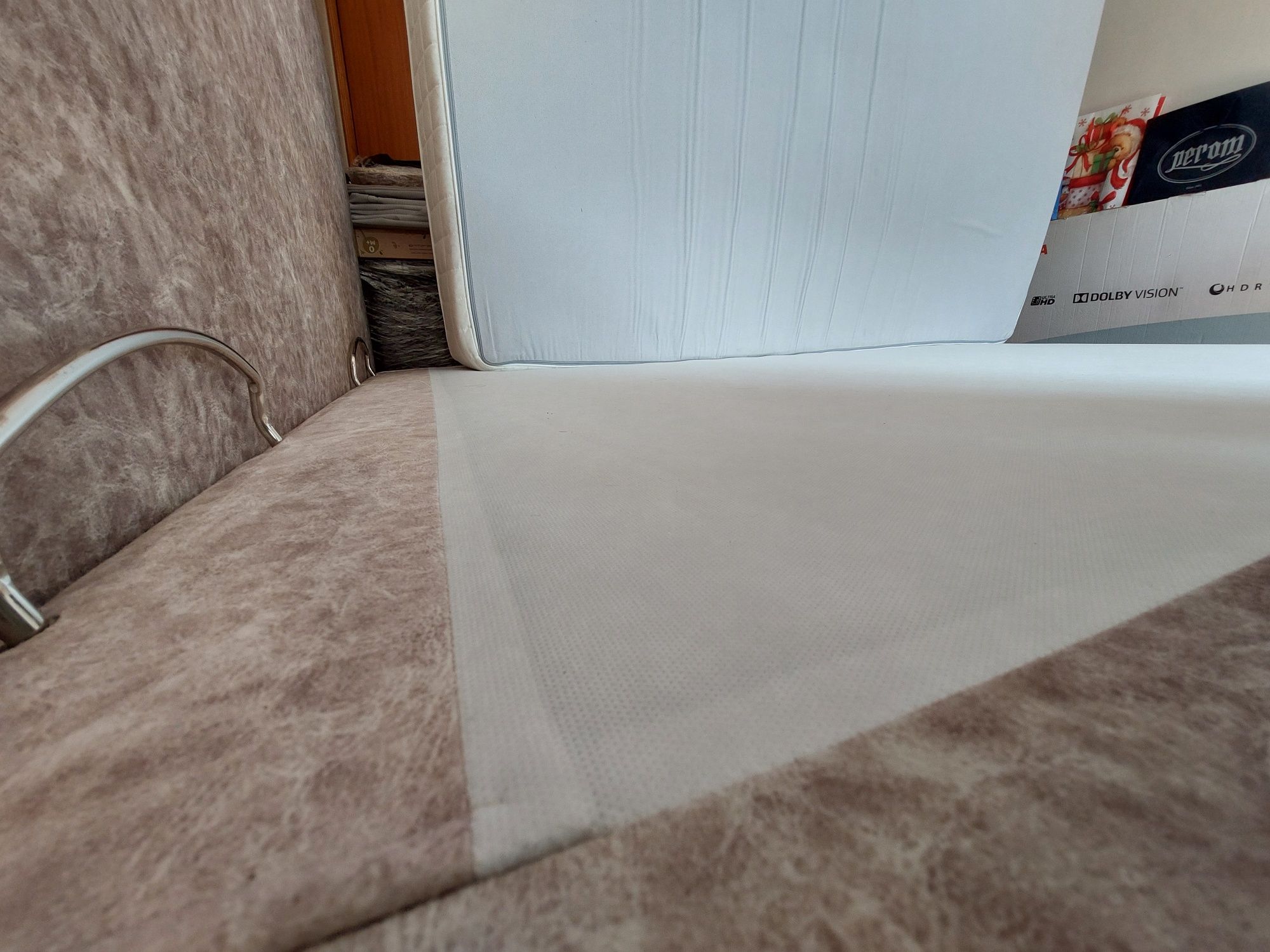 Cama-sommier com Arrumação + Cabeceira