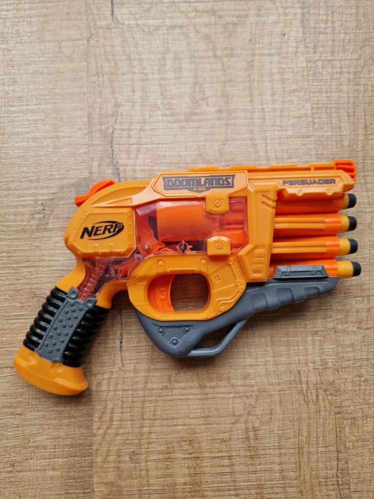 NERF Doomlands 2169 Persuader wyrzutnia pistolet naboje