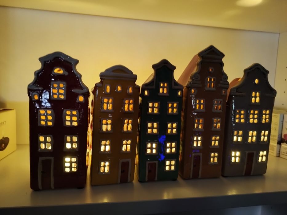 Domek na tealighty wysokość 26 cm