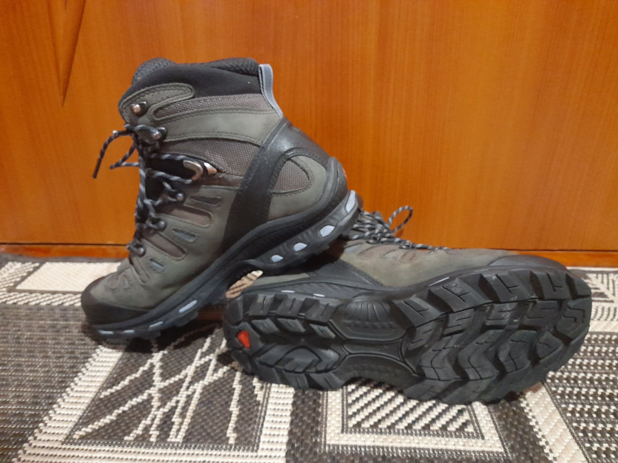 Оригинал Треккинговые ботинки Salomon Gore-tex, 40( 25 см )