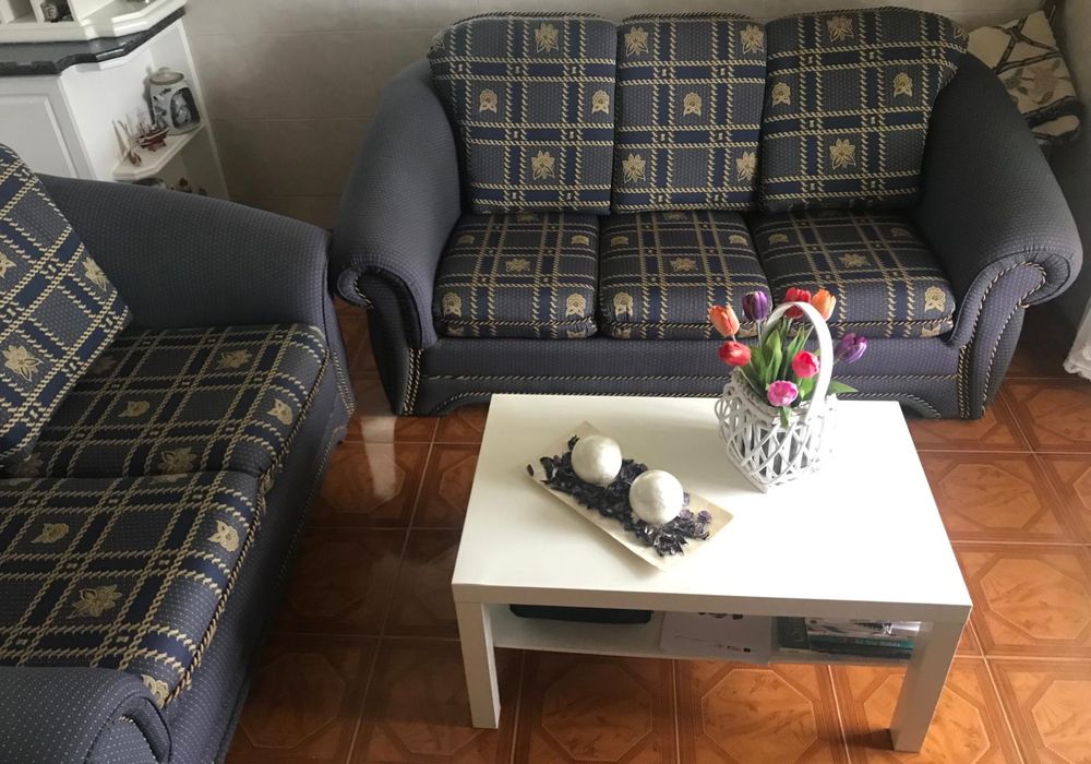Sofás. Conjuntos de 1 Sofá-cama e 1 Sofá.