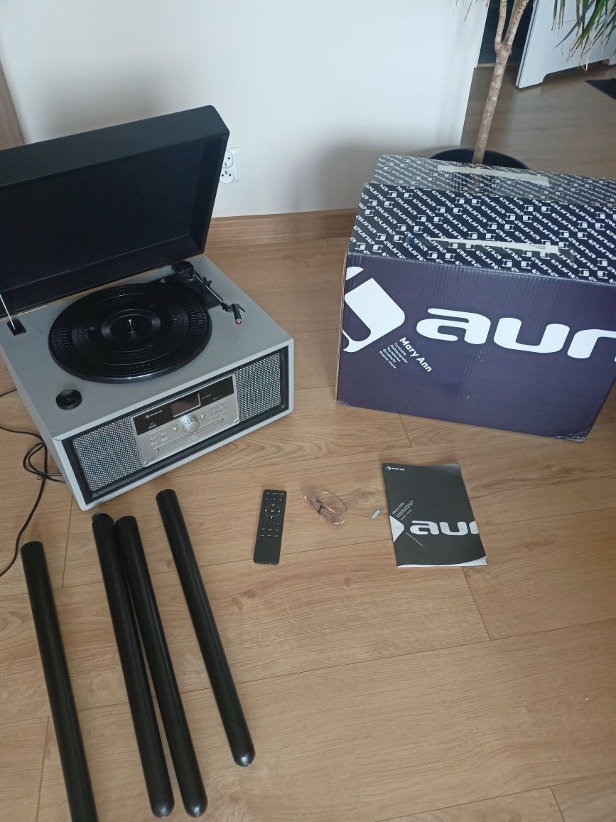 Gramofon Auna Mary Ann, CD, radio FM/DAB, Bluetooth, AUX, USB