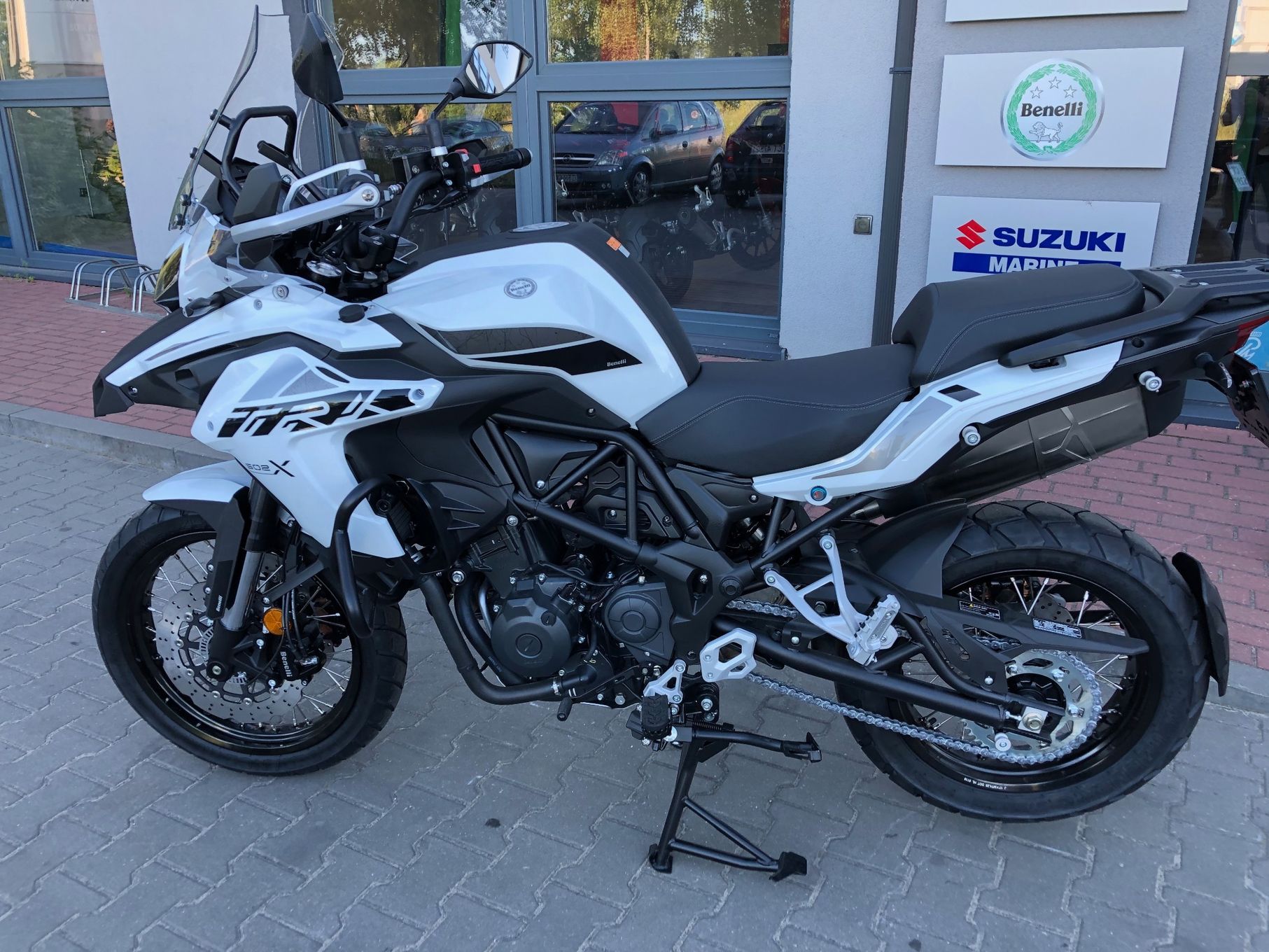 Benelli TRK 502X Motocykl BENELLI TRK502X biały. Salon Polska. Stan idealny. Kufer SHAD