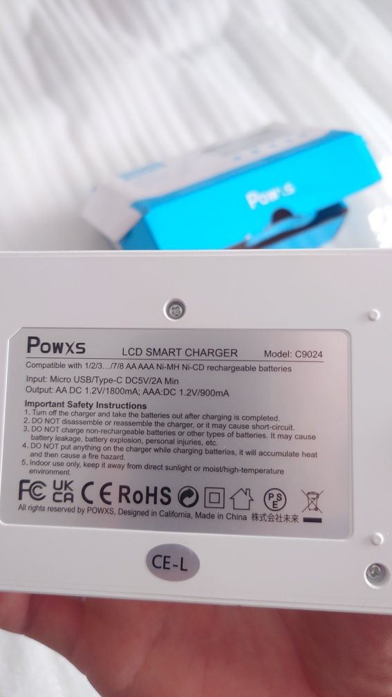 Ładowarka do akumulatorków USB-C 8x AA/AAA BEZPIECZNA STACJA ŁADOWANIA
