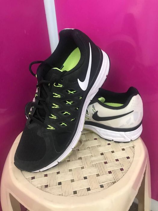 Кросівки Nike Vomero 18 (оригінал)