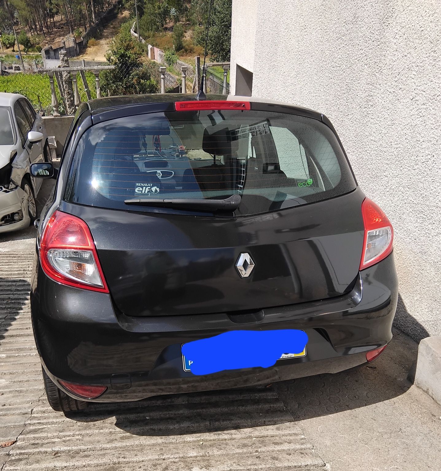 vendo Renault Clio III 1.2 2009 salvado batido acidentado