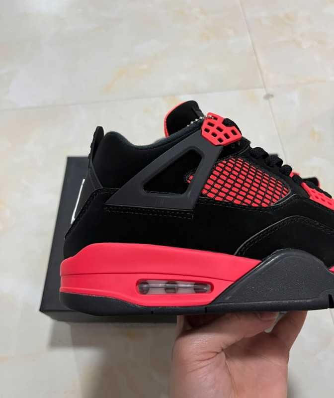 Nike_Air_Jordan_4 |Red Thunder|Retro| rozmiar EU.43
