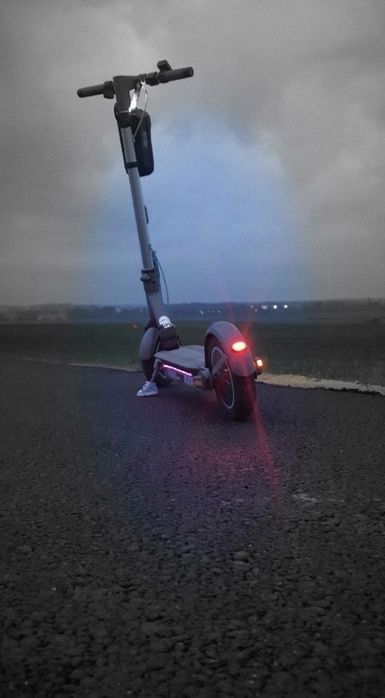 Hulajnoga Motus Scooty 10 2023 *ledy *uszczelnienie *gwarancja *zestaw