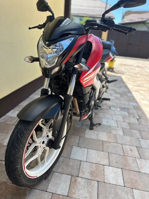 Продам мотоцикл bajaj pulsar ns 200