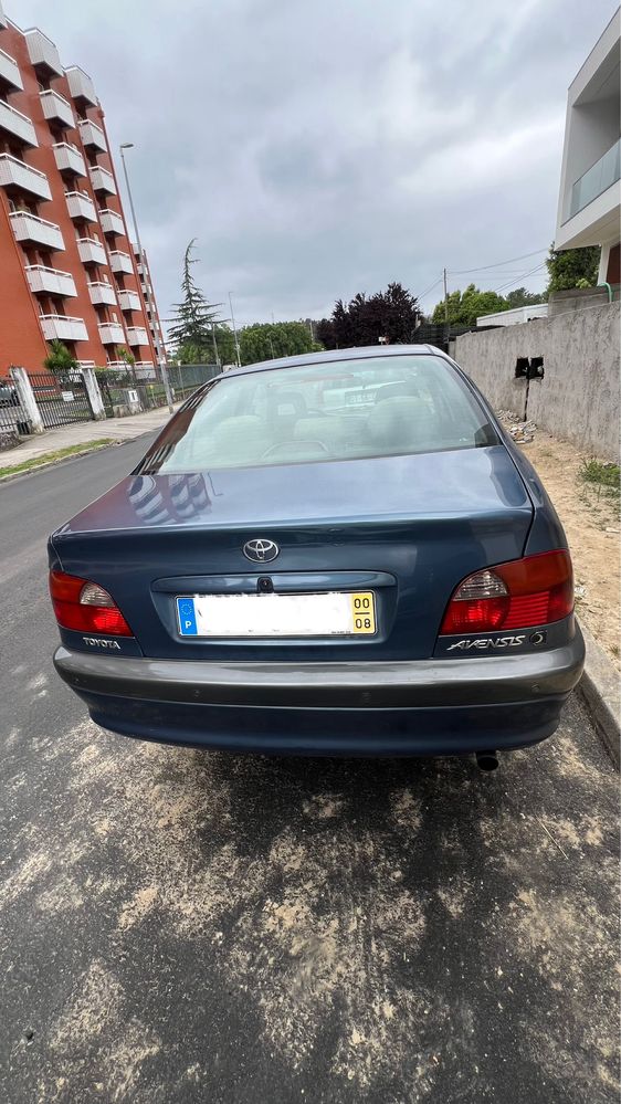 Vendo Toyota Avensis