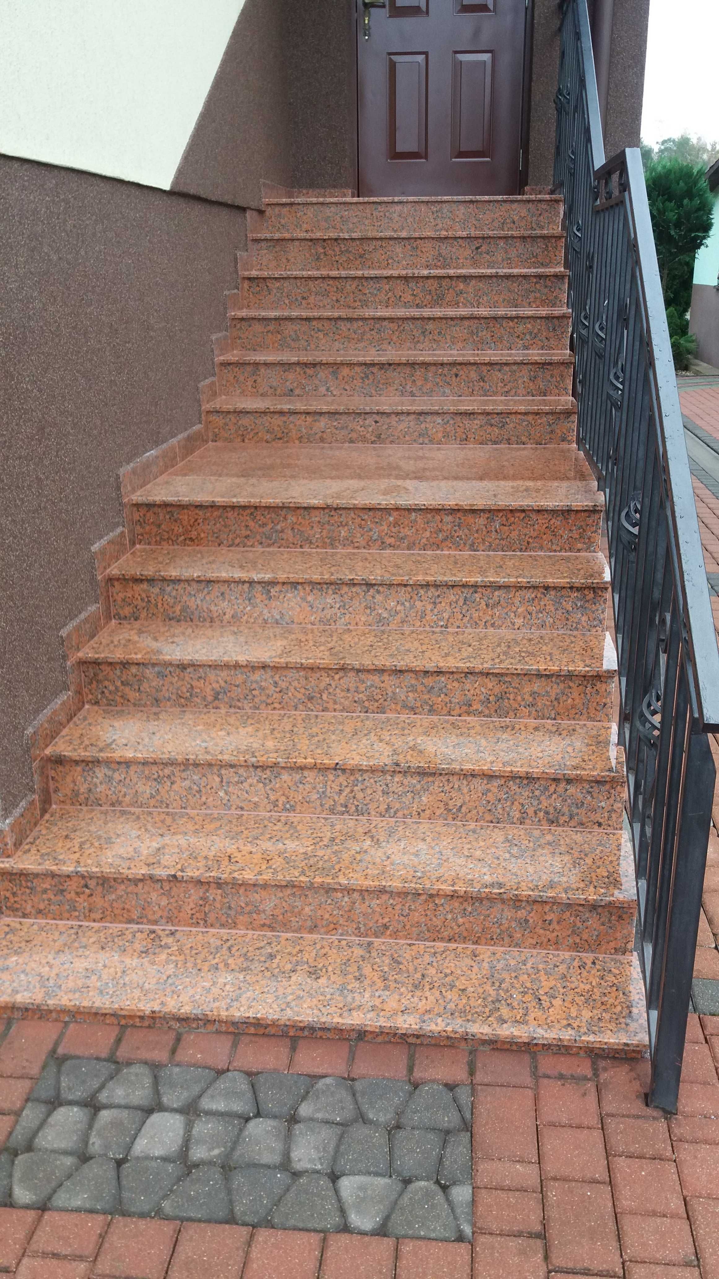 Kamień Naturalny - Granit G562 Maple Red -  Gotowe Stopnice polerowane