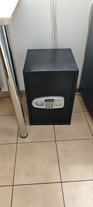 Sejf używany sprawny