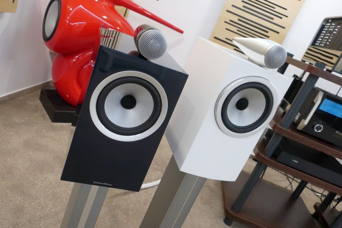 Полочная акустика Bowers&Wilkins 706S3