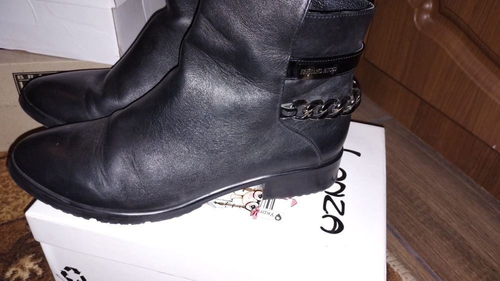 Шкіряні черевички 37 розмір