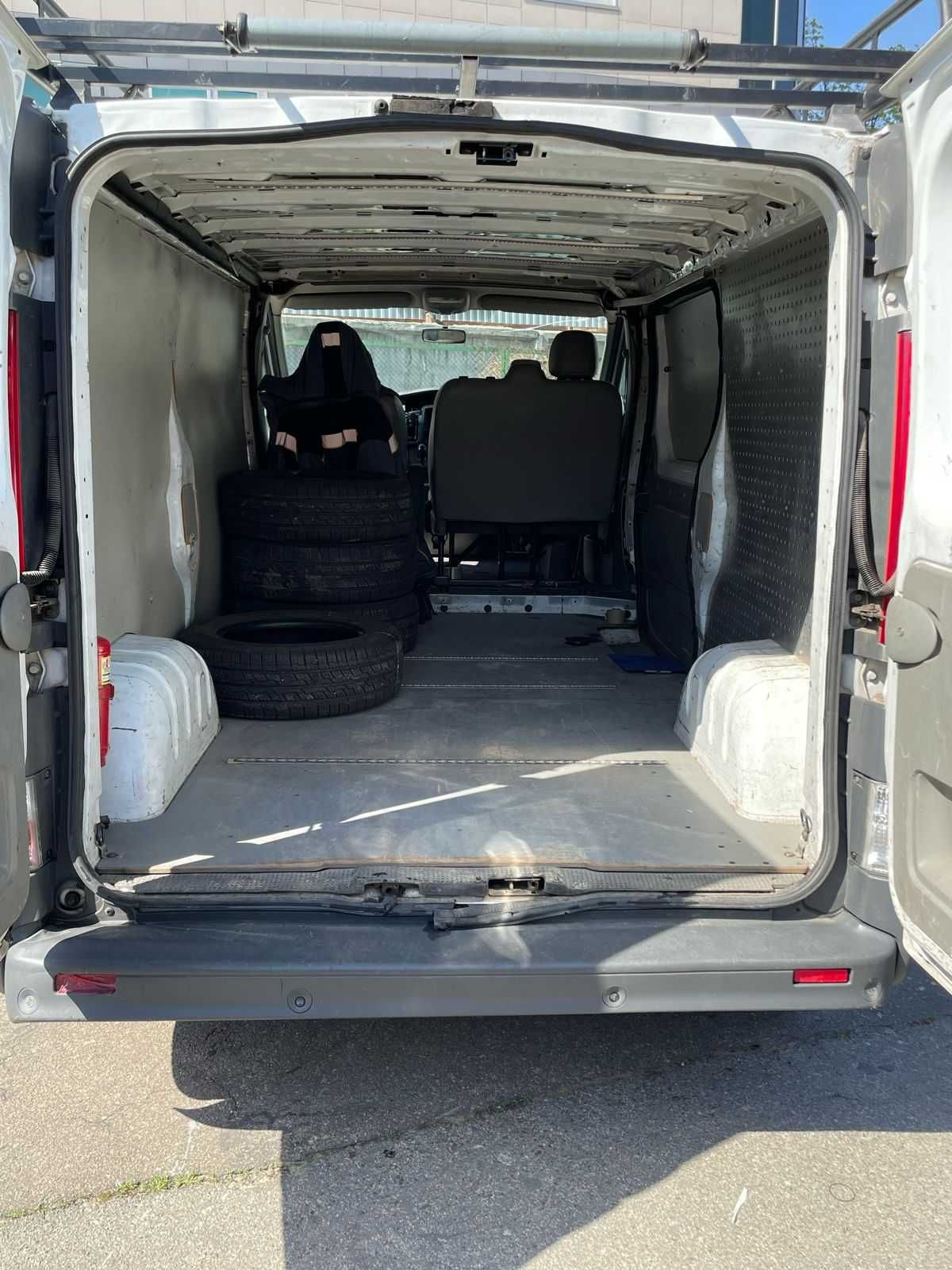 Продам Opel Vivaro