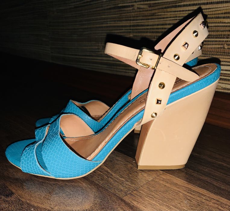 Босоножки Antonio Biaggi.