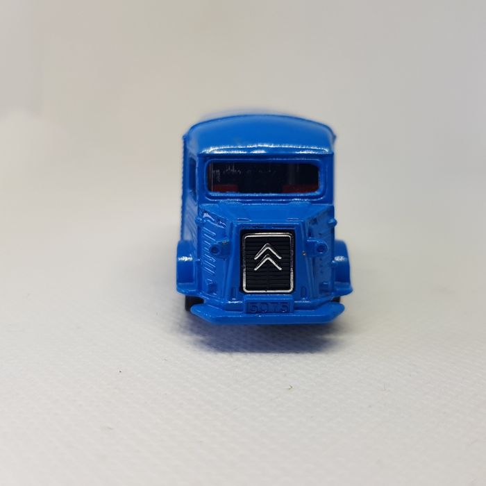 Tomica F17 Citroen  H Truck Gitanes