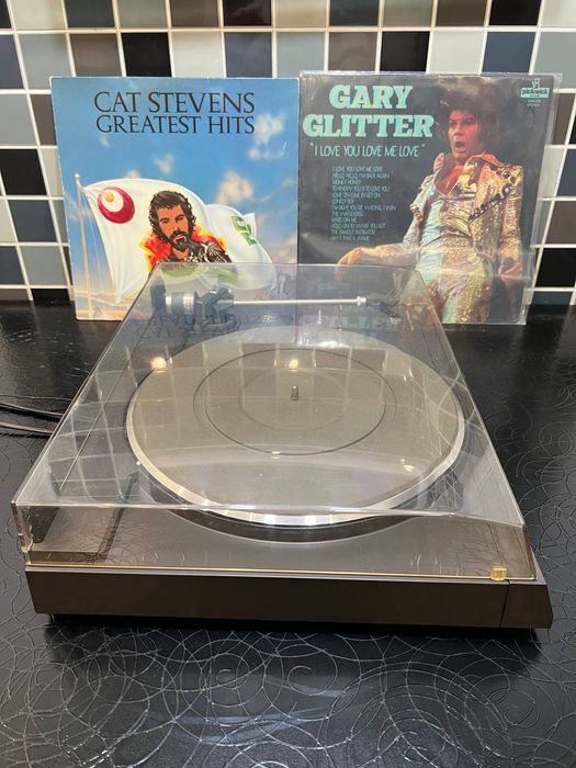 Dual CS 620Q Вініловий програвач