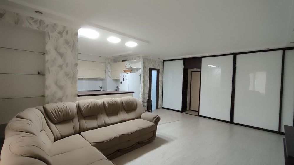 Сдам 1 комнатную квартиру Небесной сотни/ Левитана