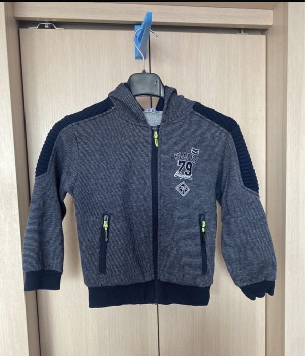 Granatowa bluza z kapturem, Evil Kids, r. 6lat