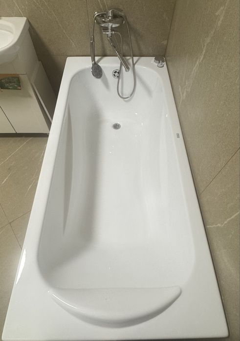 Ванна EGO акрилова прямокутна на ніжках