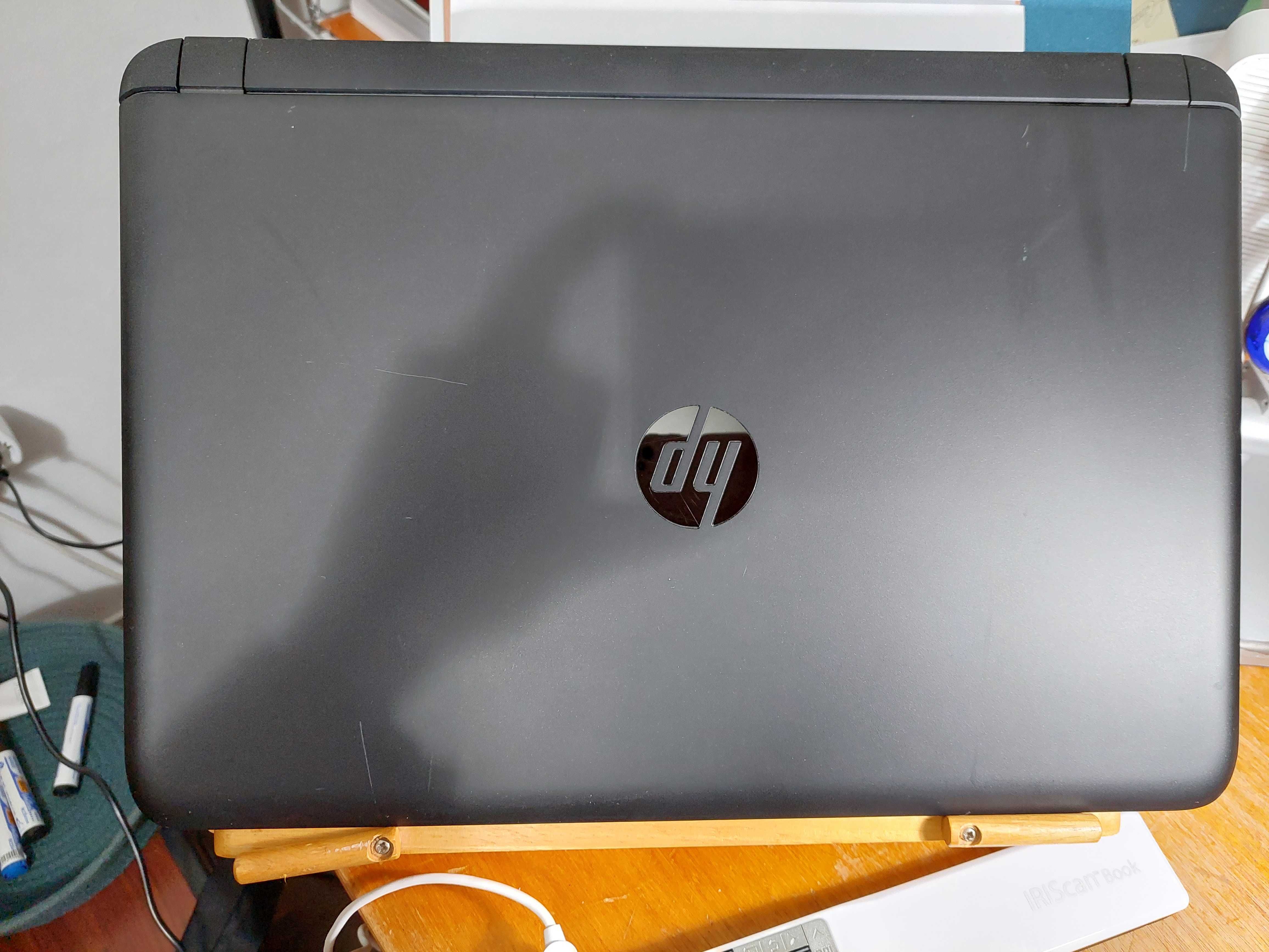 Portátil e luminoso mesmo com a luz apagada - HP Pavilion Gaming