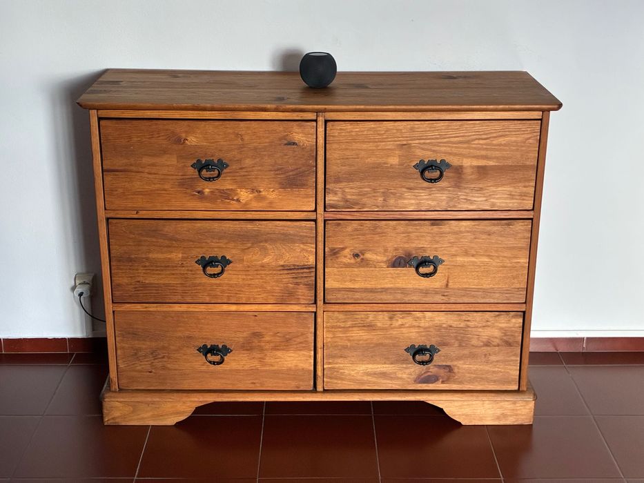 Cómoda com 6 gavetas