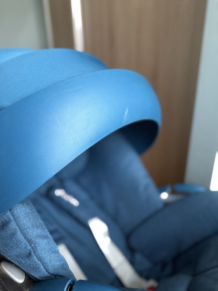 Fotelik Cybex Cloud Z i-Size Platinum z bazą obrotową