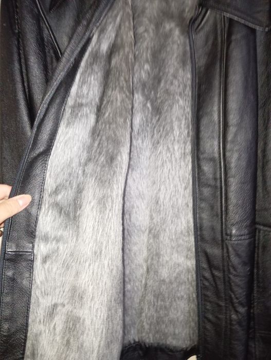 Шкіряна чоловіча куртка