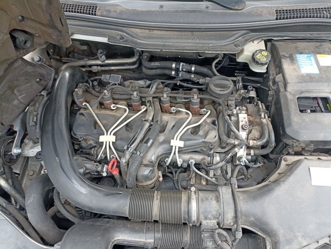 Volvo V50 S40 XC90 V70 S60  2.4 D5 Silnik Kompletny