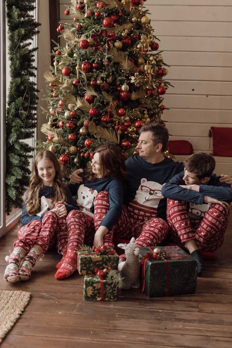 Сімейна фотосесія в новорічних студіях Львова