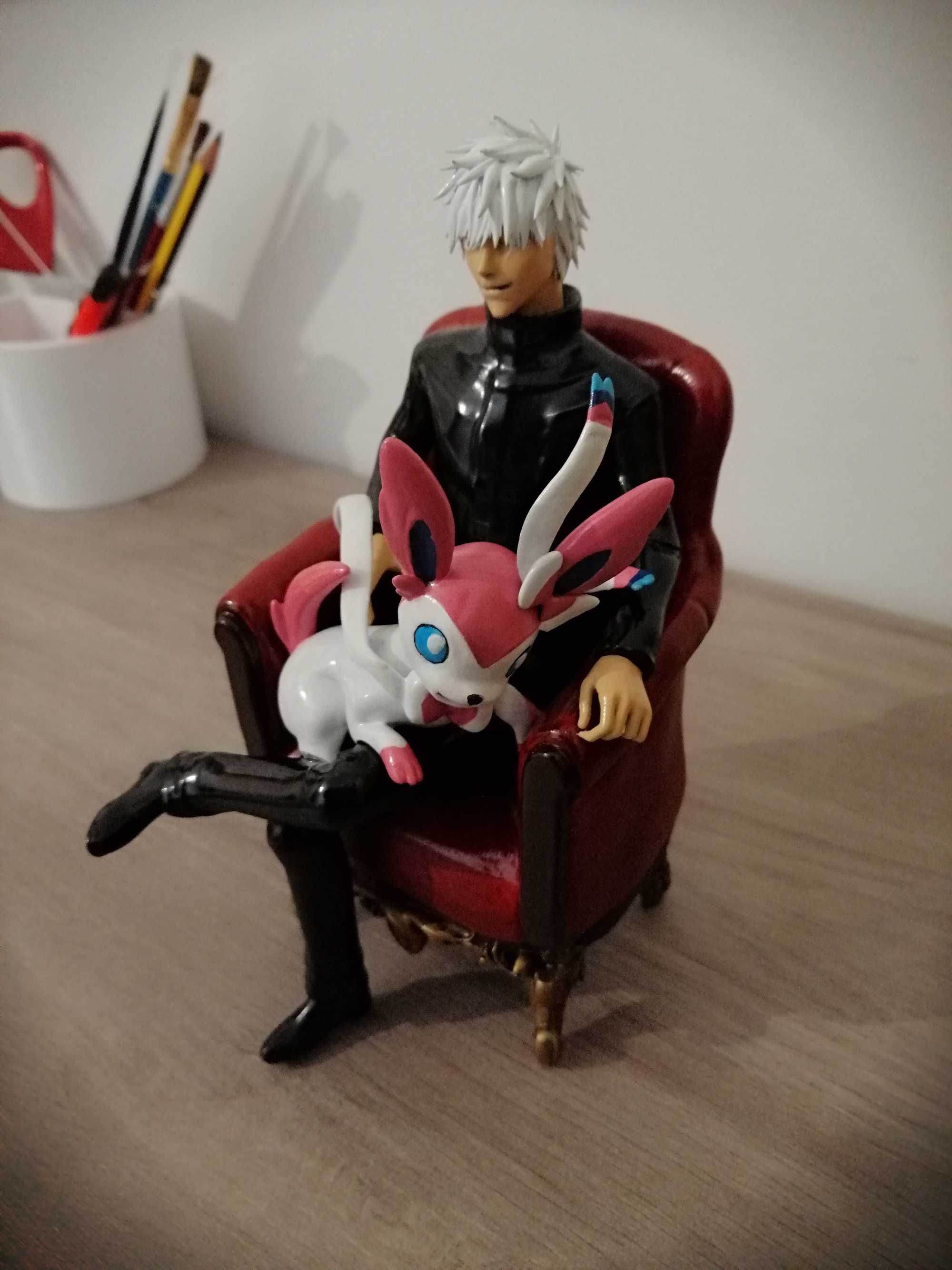 Figuras anime Custom - Gojo Satoru + Sylveon