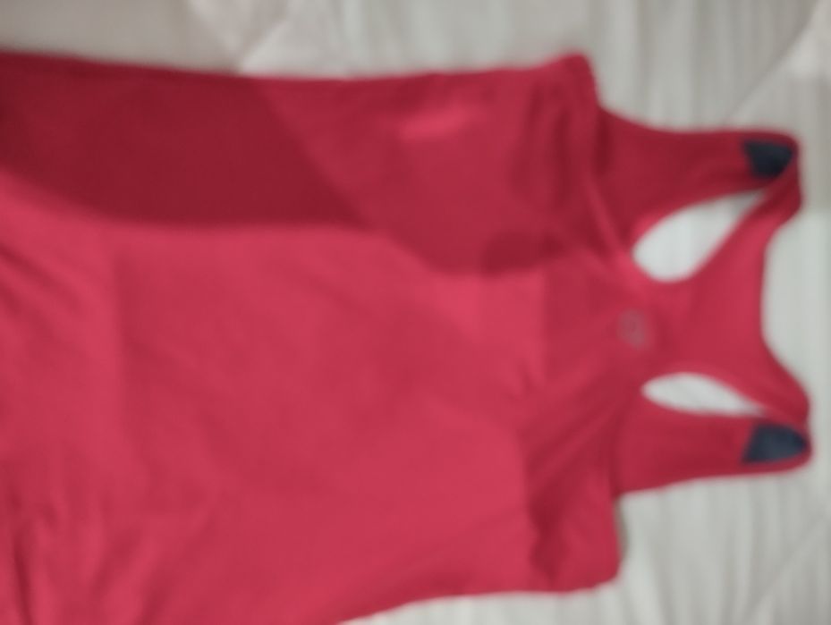 Sweat  top ginásio Puma cor de rosa. Também M. Ótimo estado