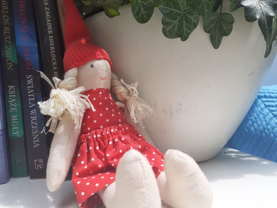 Krasnalka szyta na zamowienie z blueandwhite w stylu maileg