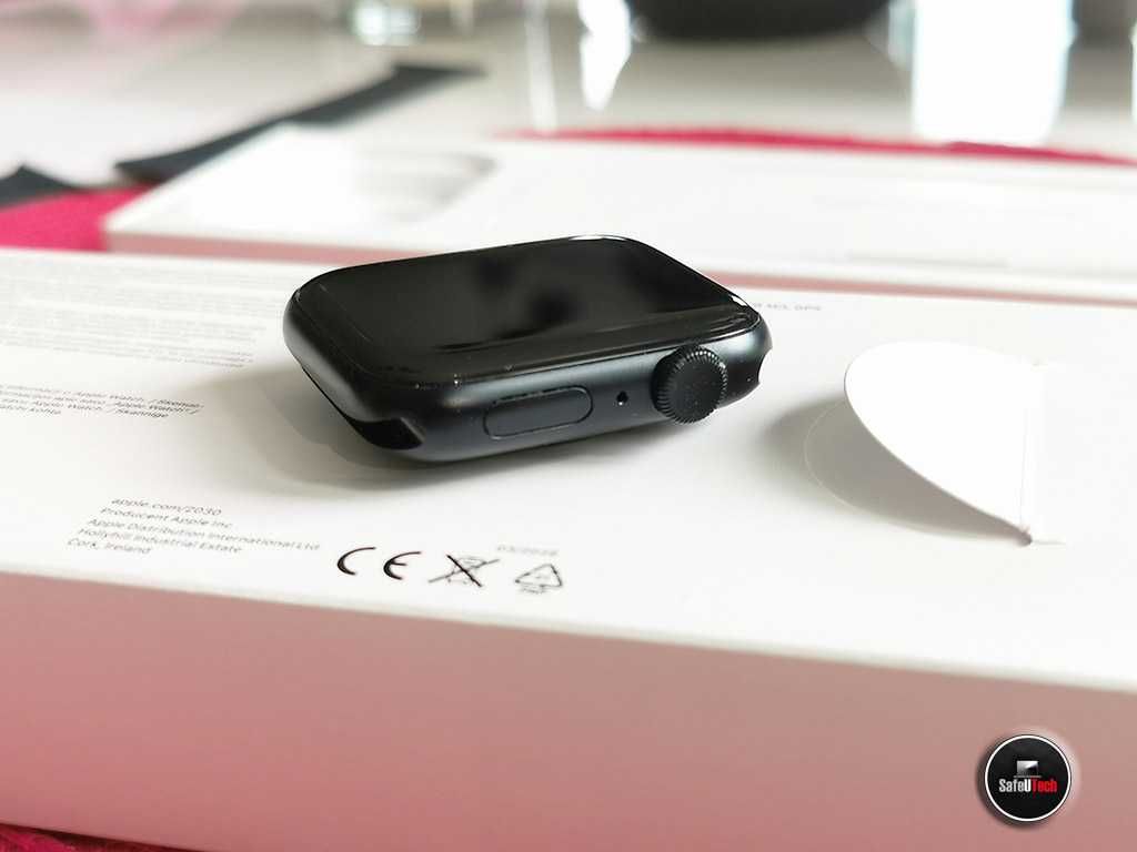 Apple Watch SE 2gen 44mm r GPS Midnight - GWAR. DO 05.2026 - Bat.100%
