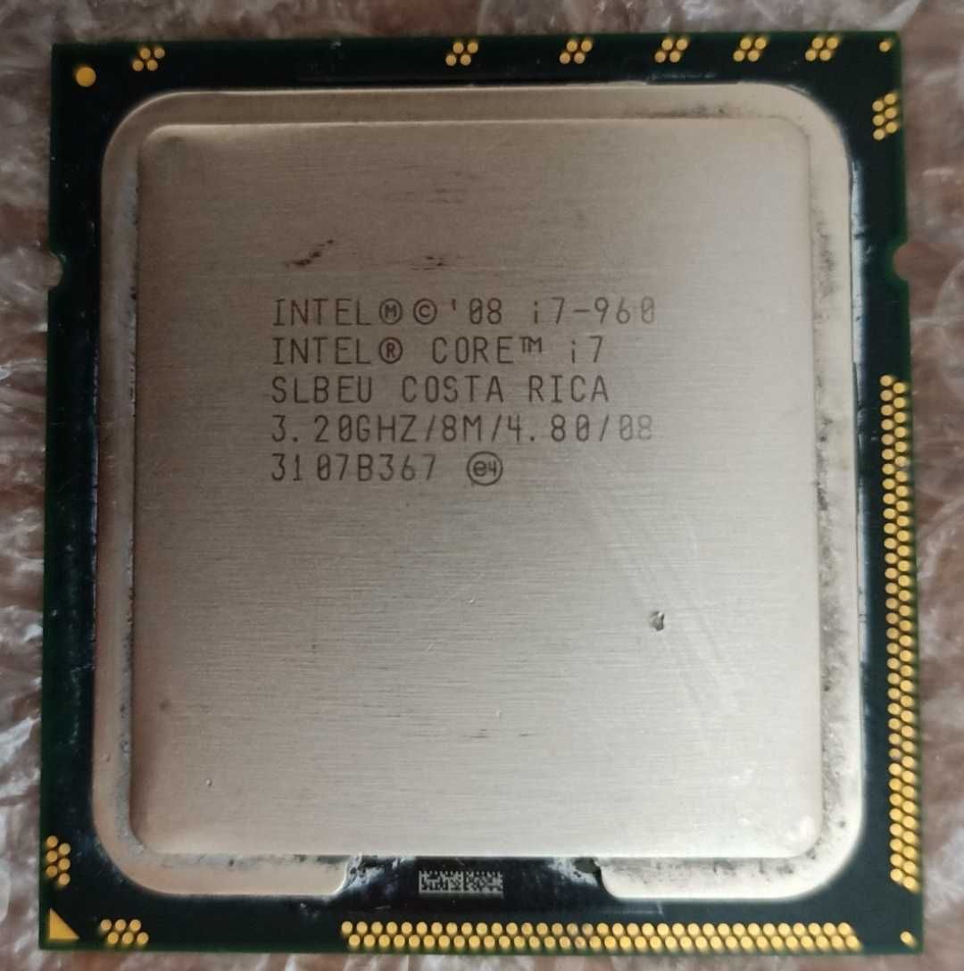 Процессор  четырёх ядерный Intel Core  i7 960 и Intel Core  i3