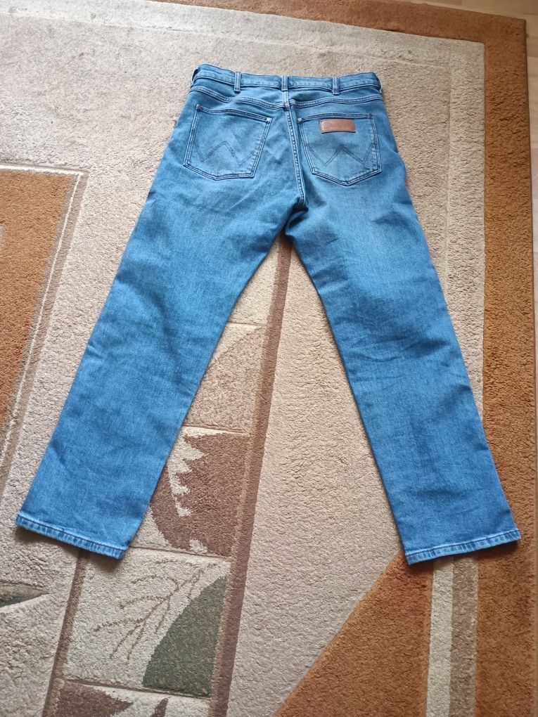 Męskie Jeansy Wrangler Frontier W32 L30