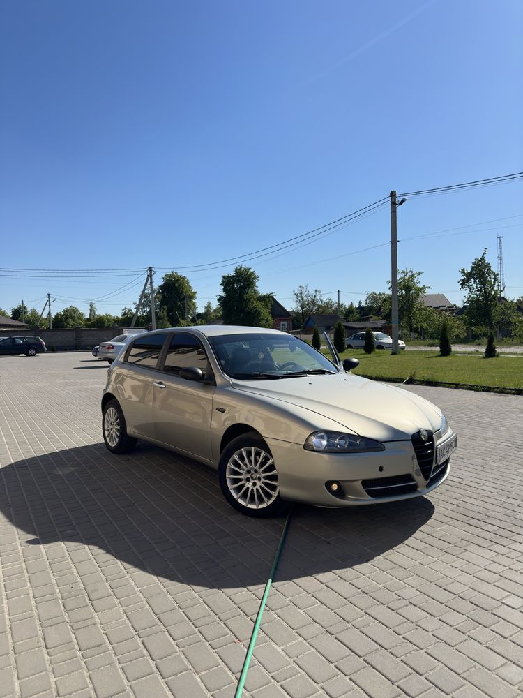 Alfa 147 1.6 бензин