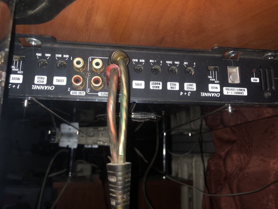 Усілітіль граунд зеро 600 вт