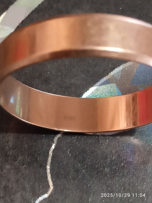 Продам золотое кольцо