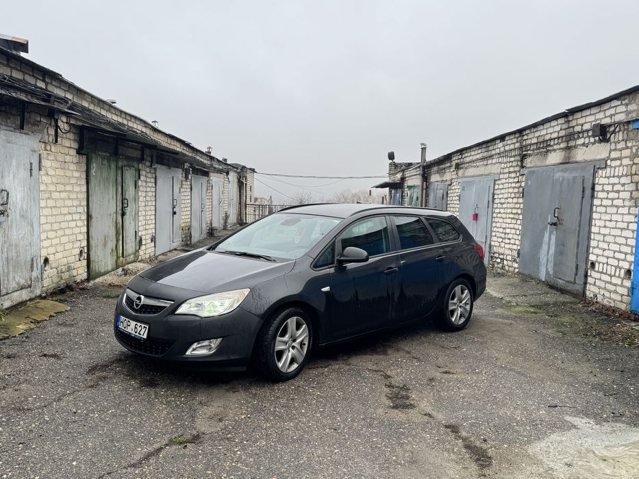 Продам Opel Astra 1.7 disel 2013 г