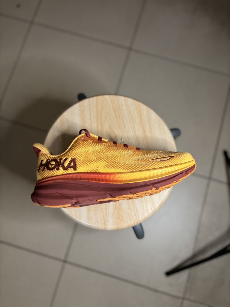 Кросівки HOKA, розмір 44 2/3(28,5 см)