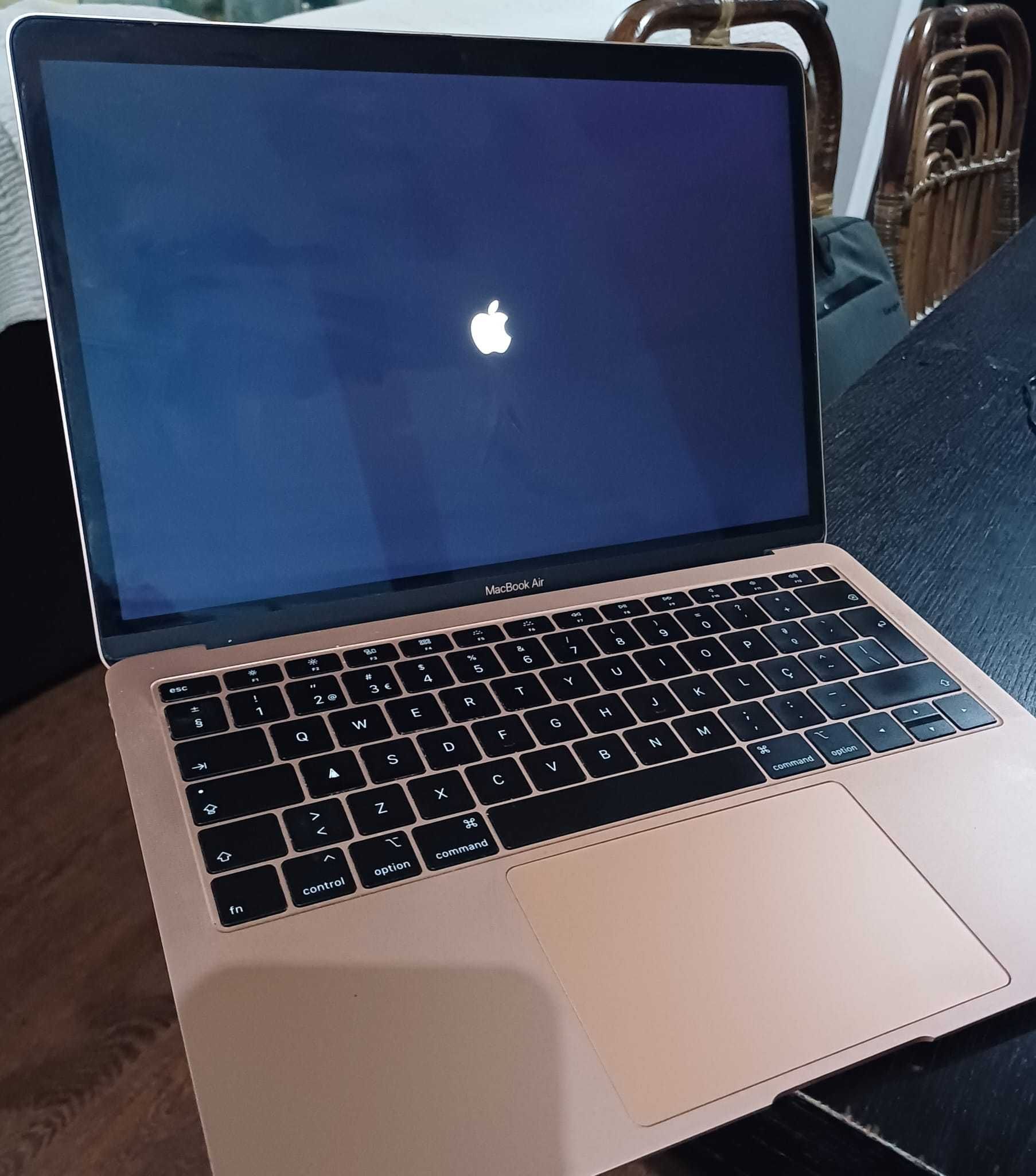 MacBook Air 13'' 2018 - Como novo!