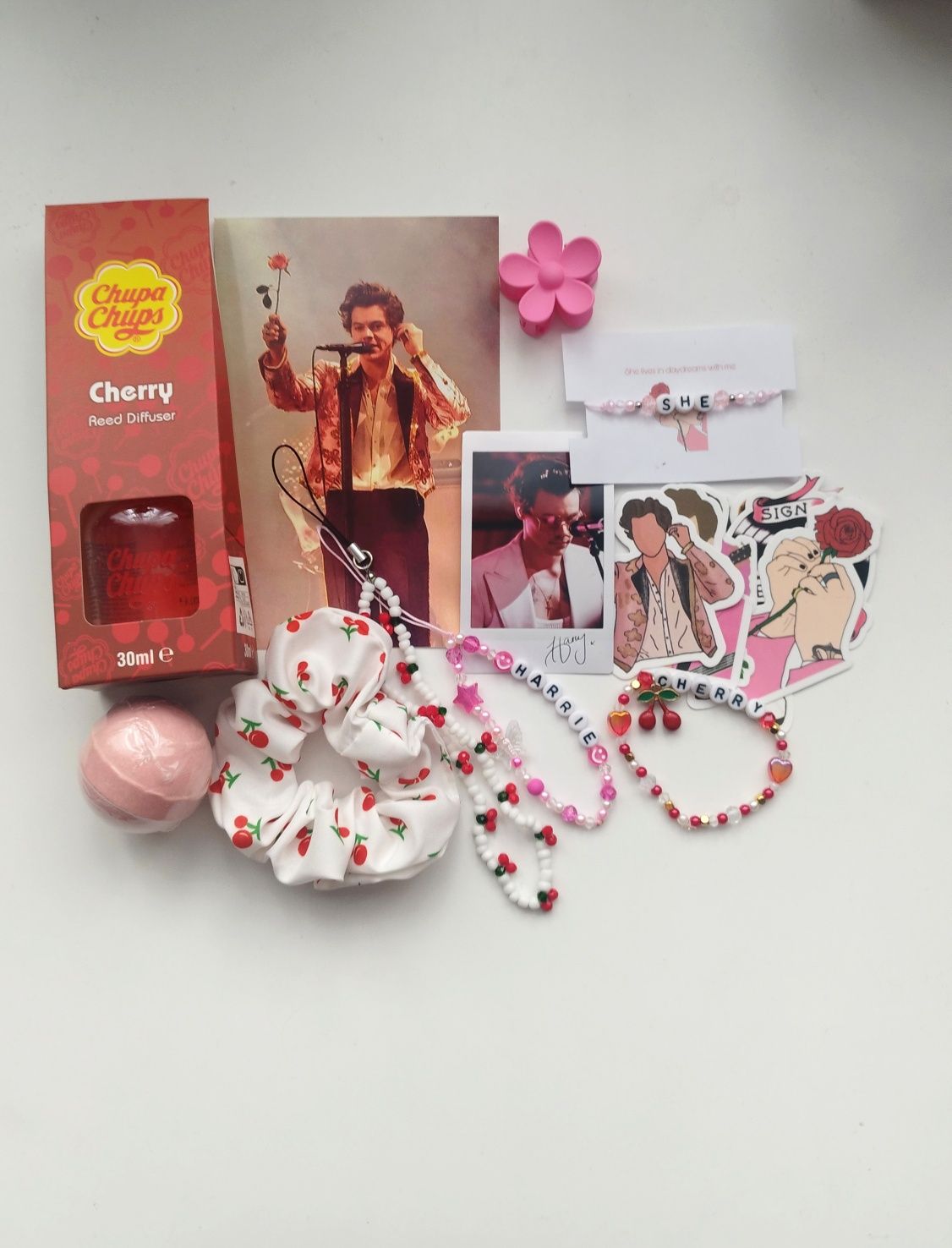 Harry Styles box cherry fine line