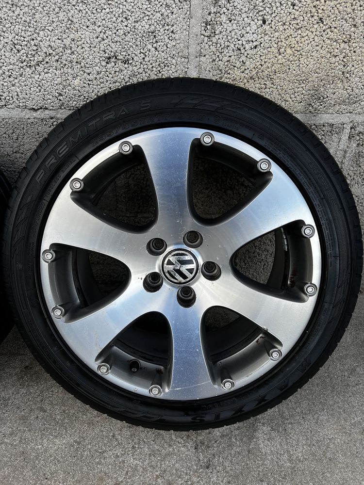 Oryginalne Alufelgi R17 5x112 VW touran cross letnie 235/45/17