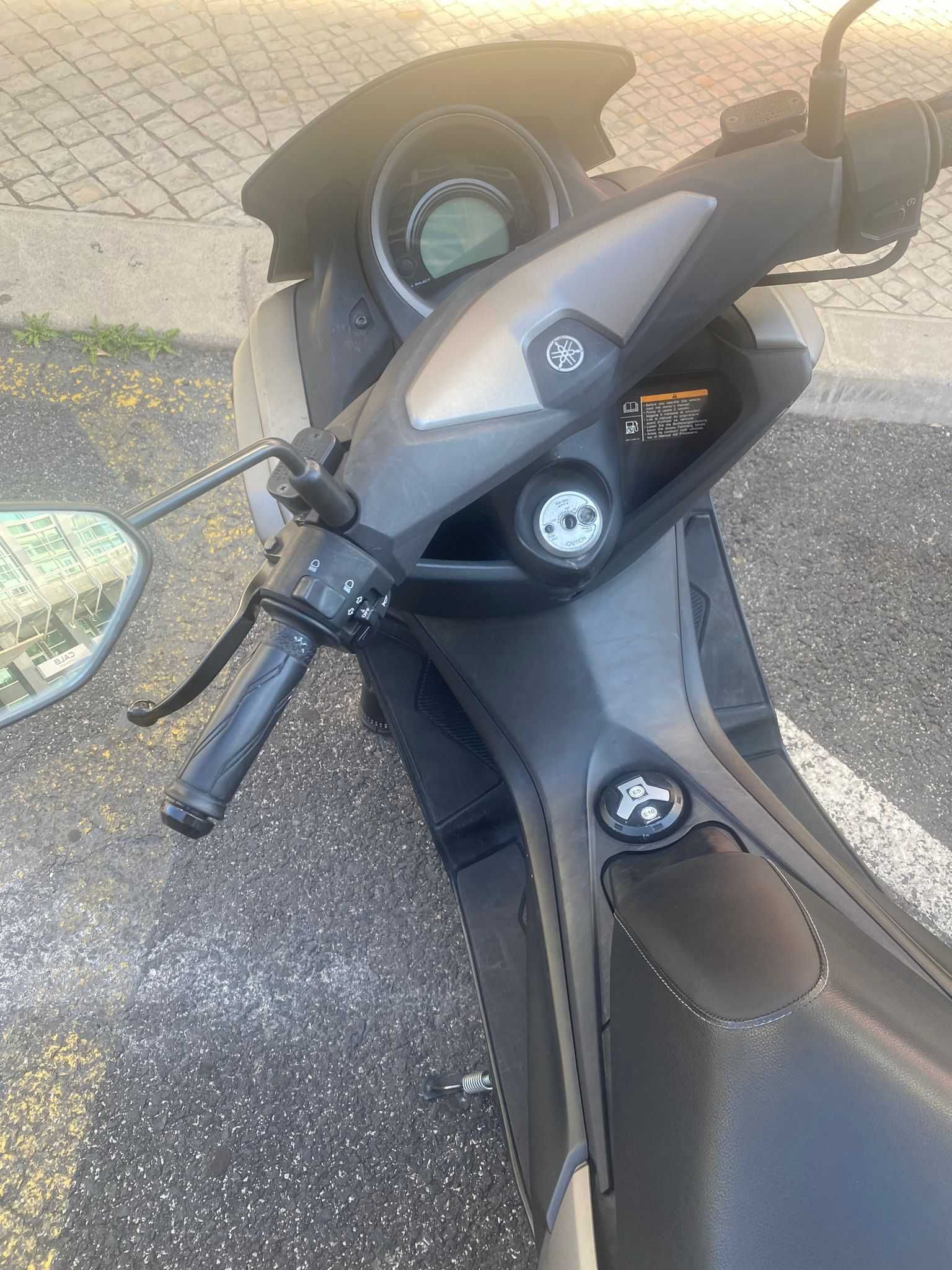 Yamaha nmax 125 18.000km